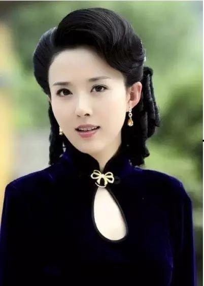 颜丹晨丝袜脚,性感诱惑，美艳动人