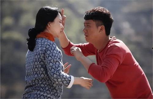 乡村爱情故事1在线播放,田园情缘，笑谈人生