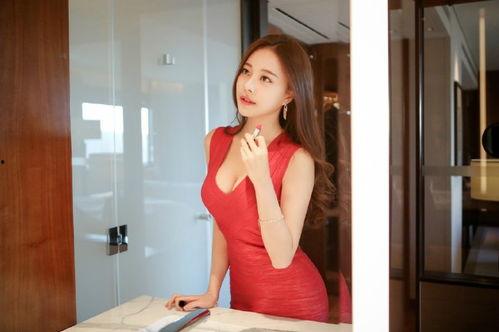 丝袜少妇公务员照片,揭秘公务员生活中的不为人知一面